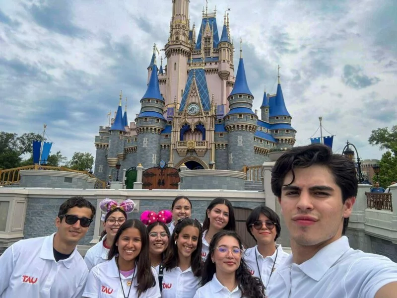 La UAT: única universidad pública del país en convenio con Disney