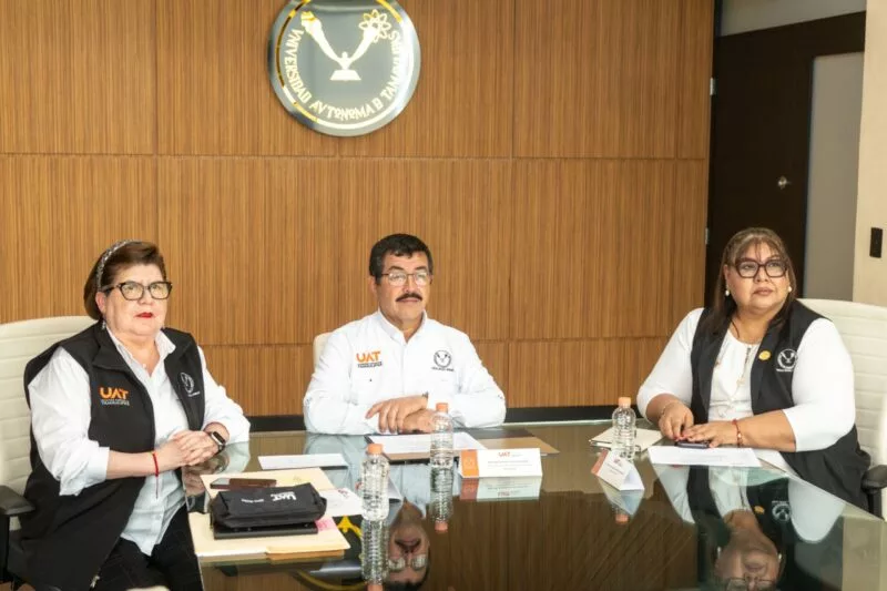 Imparte la UAT talleres de actualización e innovación a sus docentes