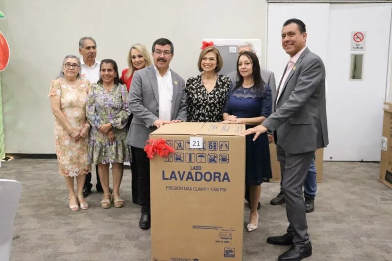 Reconoce Dámaso Anaya labor docente como pilar en la transformación de la UAT 